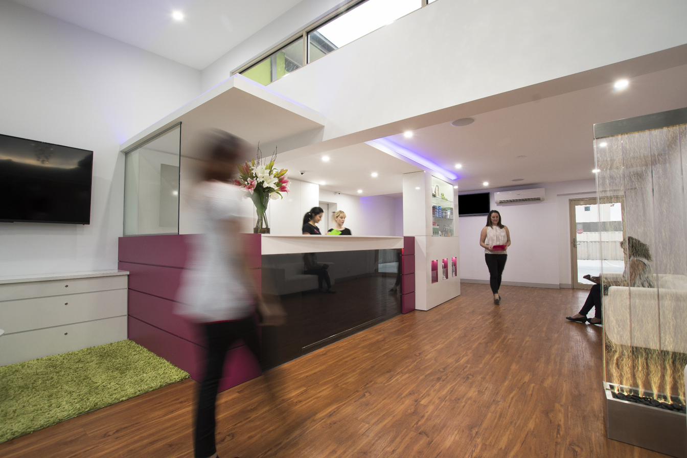 A calm, unhurried waiting area at the Magical Smiles clinic